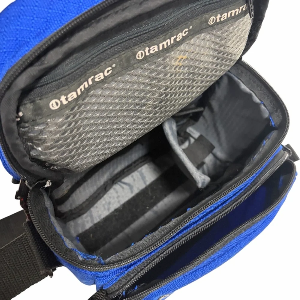 Tamrac Vintage Royal Blue Nylon Small 4 Compartment Camera Bag - Like New